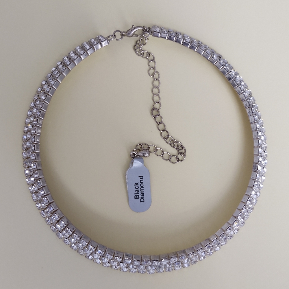 FINAL DISCOUNT Rhinestone 3 Row Adjustable Choker - Picture 6 of 8